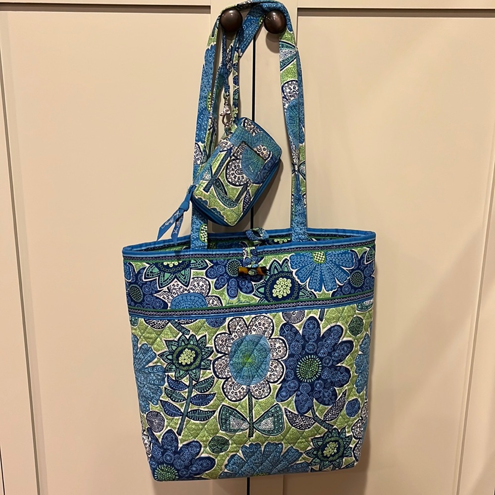 Vera Bradley medium tote in blue green floral pattern